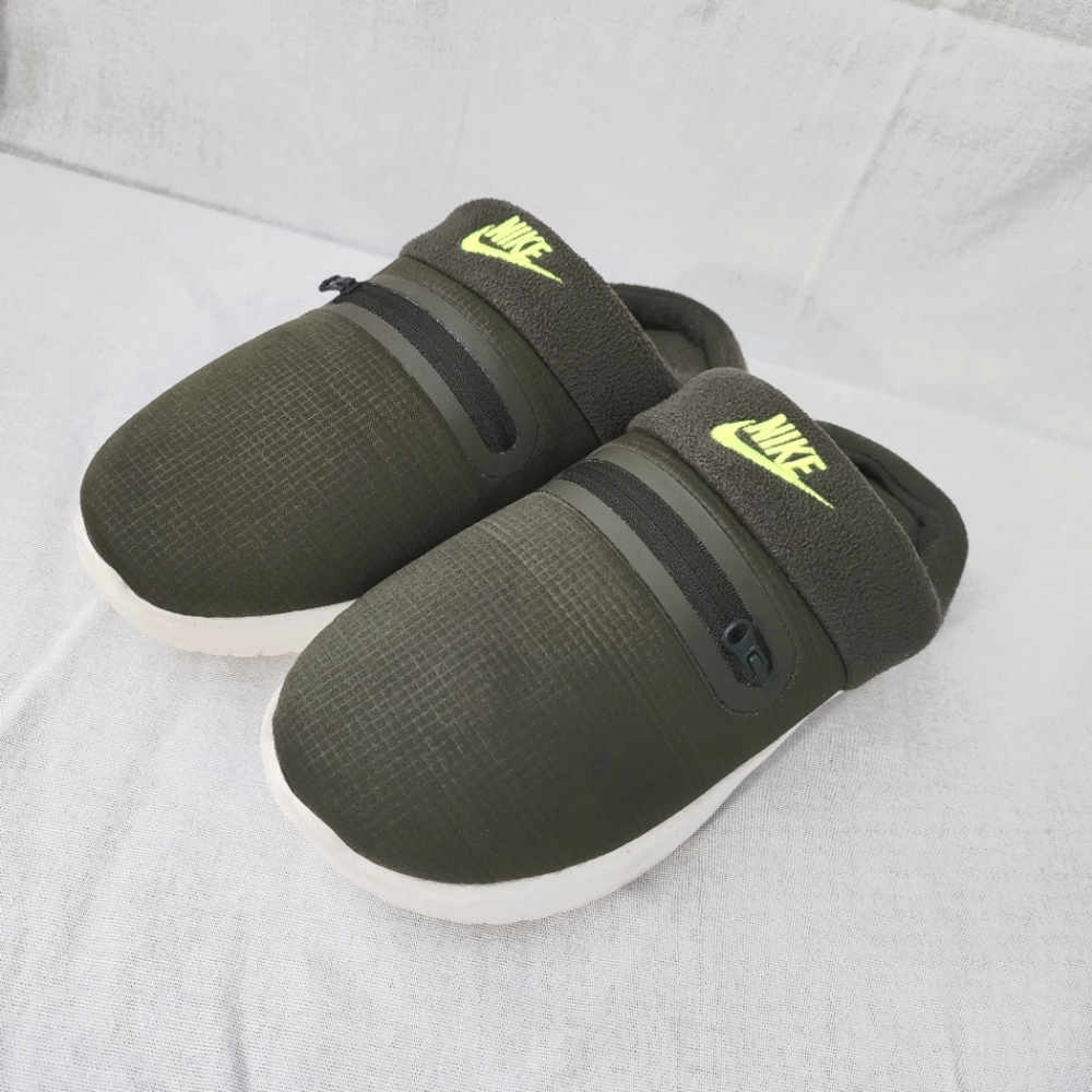 Nike Burrow Slipper- Mens Size 8 Used